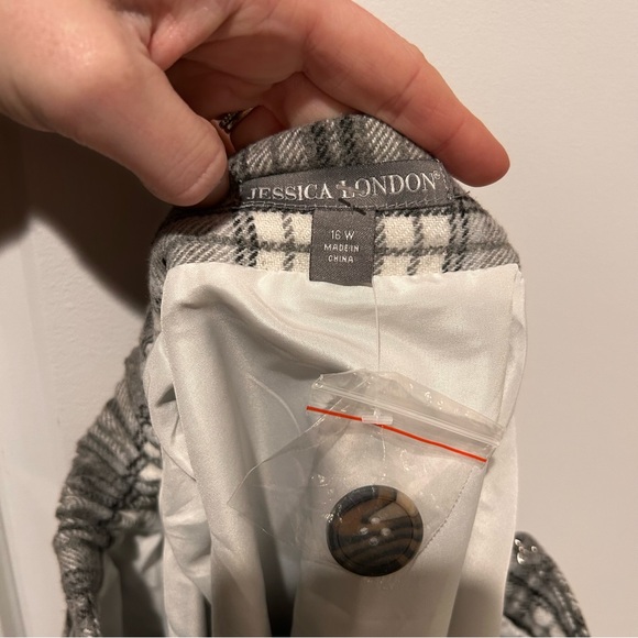 NWOT Jessica London Wool Plaid Midi Skirt Button Accent Side Zip Women's 16W - Picture 11 of 11